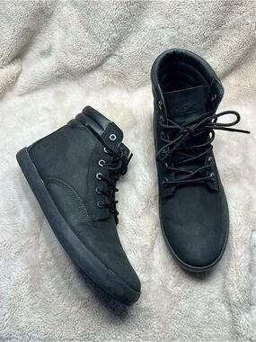 Timberland Womens boots size 9 light